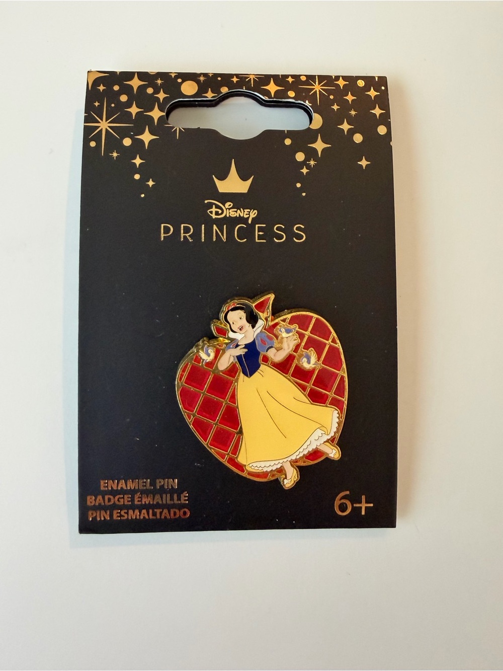 Loungefly Disney Snow White Pin